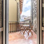 New Stone House View - 1 Daire Lezzeno